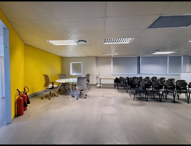 417M² OFFICE TO LET IN CENTURY CITY